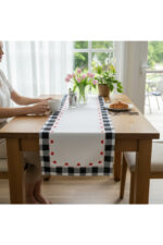 Kalp Detay Baskılı Runner - 48 x 135 cm