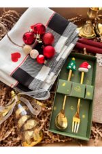 Yılbaşı Hediye Kutusu | Şarap Kılıfı, Gold Şamdan, Çikolata ve Dekoratif Süsler - Görsel 3