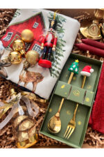 Yılbaşı Hediye Kutusu | Şarap Kılıfı, Gold Şamdan, Çikolata ve Dekoratif Süsler - Görsel 4