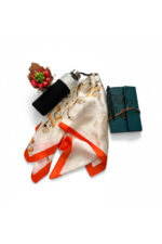 Öğretmenler Günü İçin Yeşil Renkli Defterli Çantalı Hediye Seti - Görsel 3