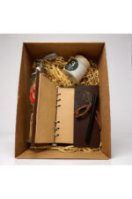 Deri Kaplı Defter, Cam Matara ve Kokulu Mumlu Özel Hediye Kutusu - Görsel 2