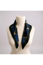 %100 İpek Fular – Lacivert Siyah Geometrik Desenli Kadın Eşarp / Şık Aksesuar
