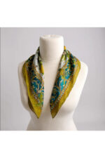 %100 İpek Fular – Sarı Limon Desenli Yeşil ve Turkuaz Çerçeveli Kadın Eşarp / Şık Aksesuar