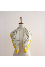 Zarif Sarı Çiçek Desenli Saten Eşarp - Fular - Şal - Bandana 70*70 cm